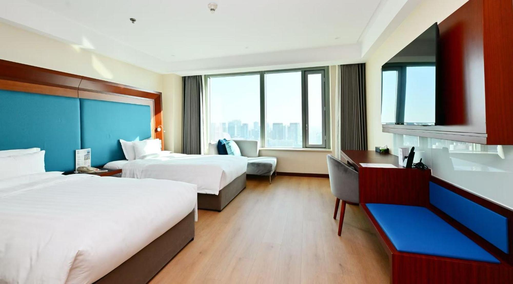 Novotel Atlantis Shanghai - Breakfast In The Clouds With River View In The Revolving Restaurant & 24Hours Free Self-Laundry Exterior foto