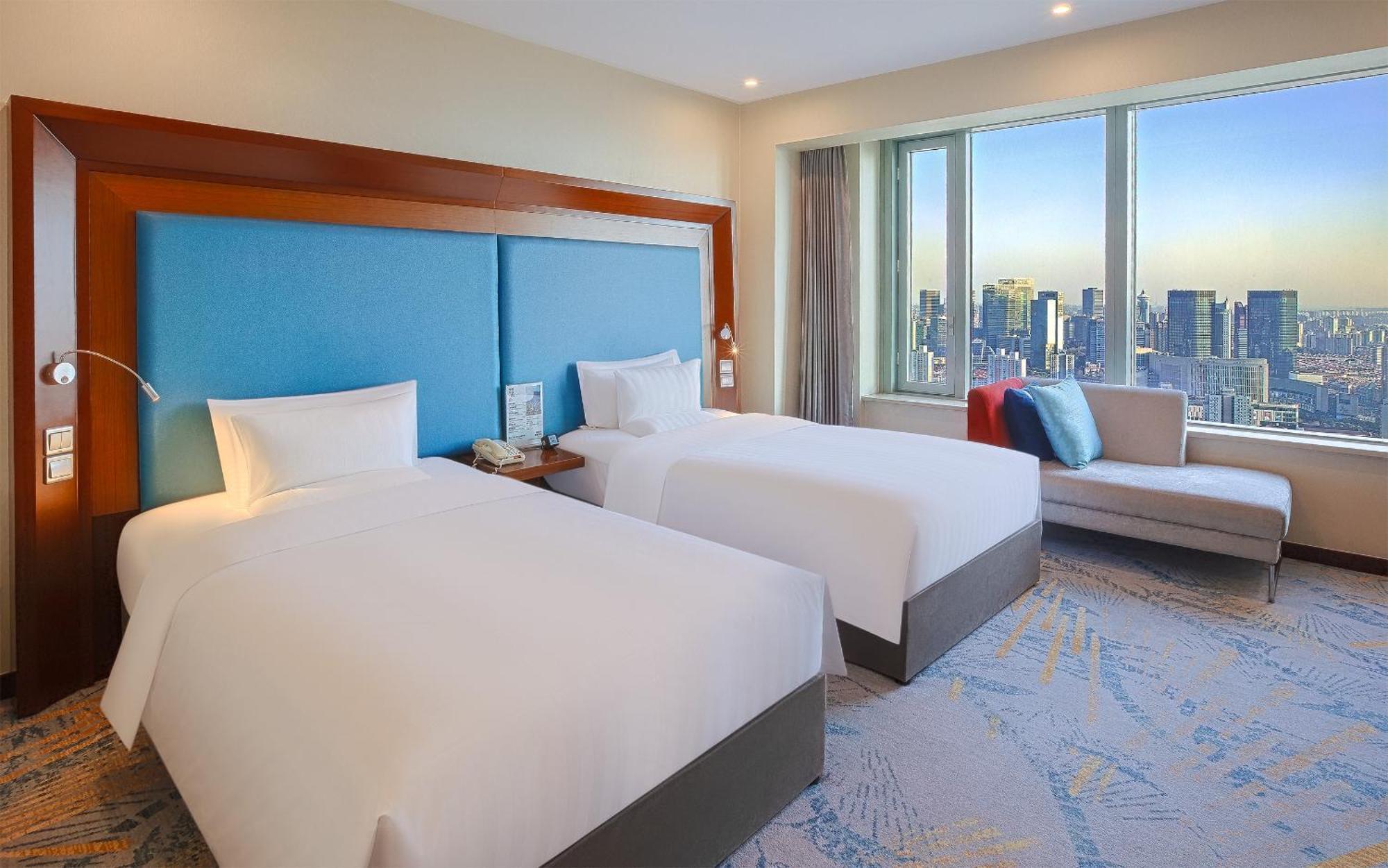 Novotel Atlantis Shanghai - Breakfast In The Clouds With River View In The Revolving Restaurant & 24Hours Free Self-Laundry Exterior foto